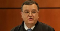 Gobierno desembolsa a la JEP $20 mil millones para sanciones contra exfarc y militares (r)