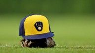 Milwaukee Brewers extend their insane streak on Monday over Pittsburgh Pirates