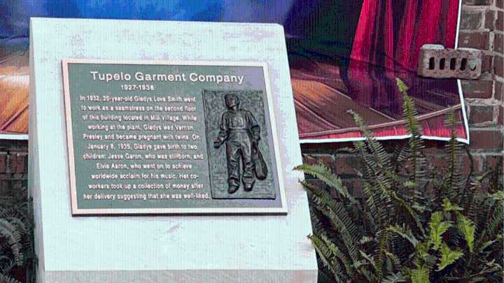 New marker unveiled on Elvis’ Tupelo Driving Tour