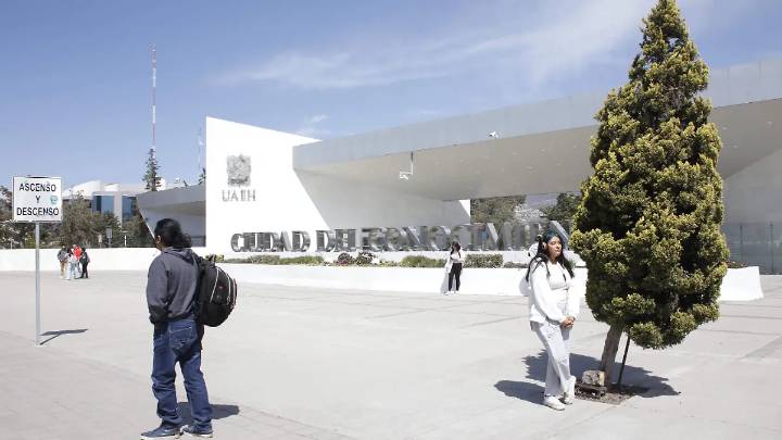 ¿Eres recién egresado? Gobierno de Hidalgo ofrece becas laborales. Checa los requisitos