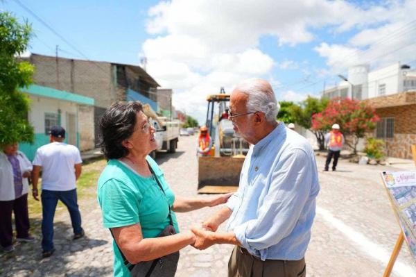 Inician rehabilitación del alcantarillado en la colonia Gobernadores de Tepic