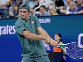 Late-night Paul battles through at US Open in 1:46 am finish