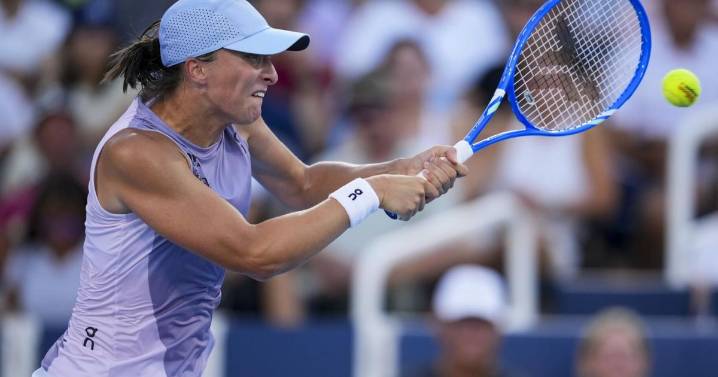 Carlos Alcaraz wins first Cincinnati Open title as Jannik Sinner retires with illness