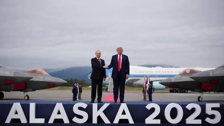 Trump and Putin arrive in Alaska for high-stakes summit on ending the war in Ukraine