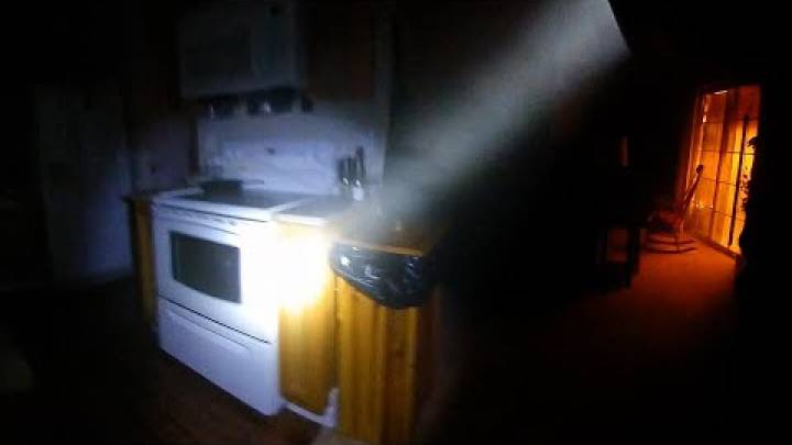 Video: N.Y. officers aid in rescue of elderly residents in burning building