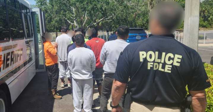 EE.UU. instalará el mayor centro de detención de inmigrantes en una base militar de Texas