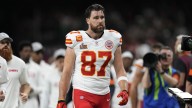Travis Kelce admite que la actuación afectó su rendimiento y busca revancha en 2025