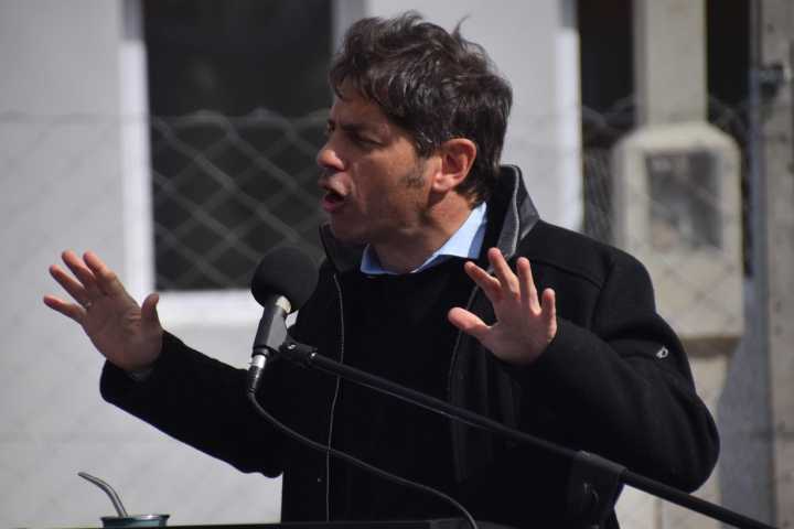 Kicillof en Olavarría: «el discurso de la obra pública cero podía sonar novedoso, pero está teniendo un impacto feroz en la industria como en la construcción”