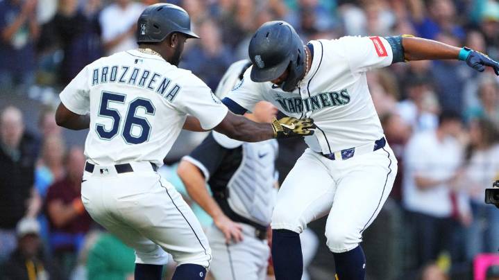 Rodríguez and Naylor go deep early, Mariners hold off White Sox 8