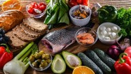 Si tienes riesgo hereditario de padecer Alzheimer, la dieta mediterránea lo puede reducir
