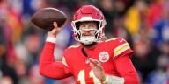 Vikings sign QB Carson Wentz to back up J.J. McCarthy, send Sam Howell to the Eagles