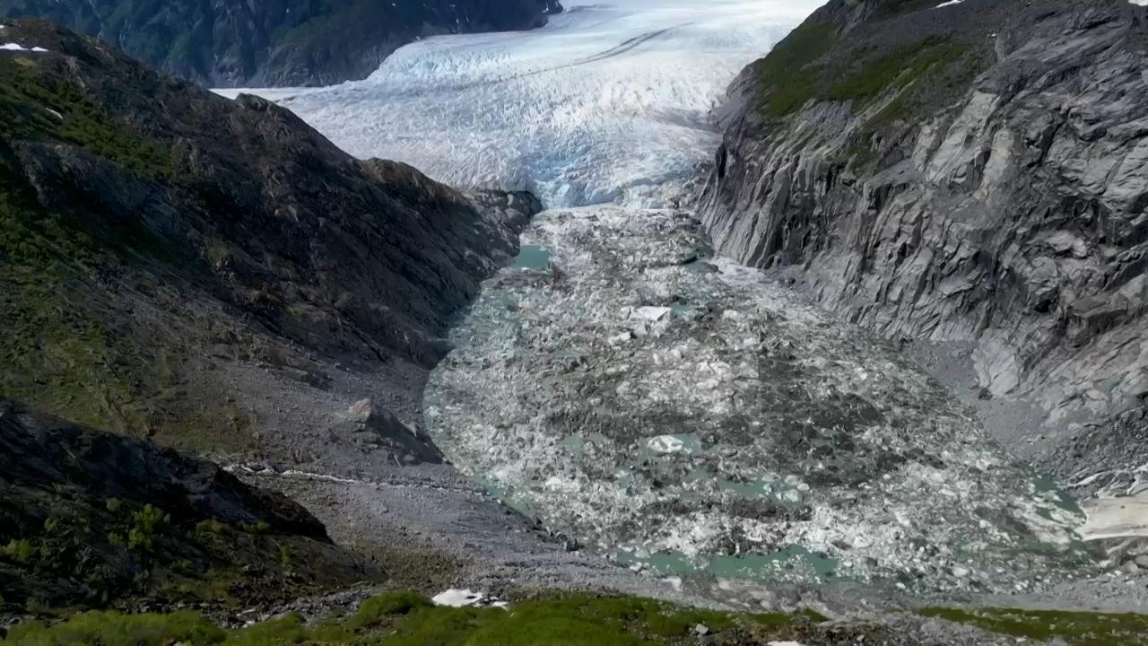 Barriers prevent severe flood damage from a glacial outburst in Alaska