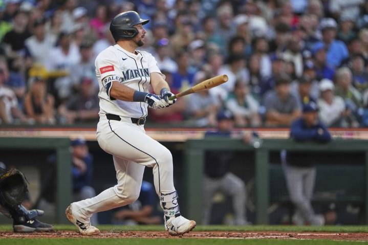 Raleigh hits MLB-best 44th homer and Rodríguez connects twice as streaking Mariners top Rays 7