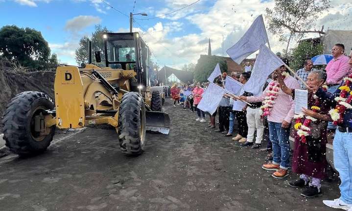 Atlixco inicia pavimentación en Coyula para mejorar movilidad y seguridad