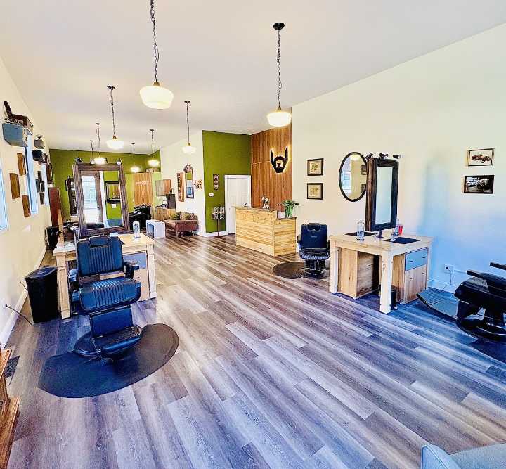 New barber shop opens on Grand Rapids’ West Side