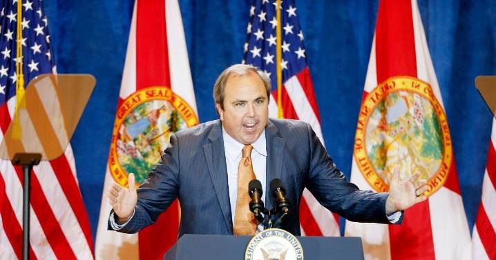 El senador estatal por Florida Joe Gruters electo presidente del Comité Nacional Republicano
