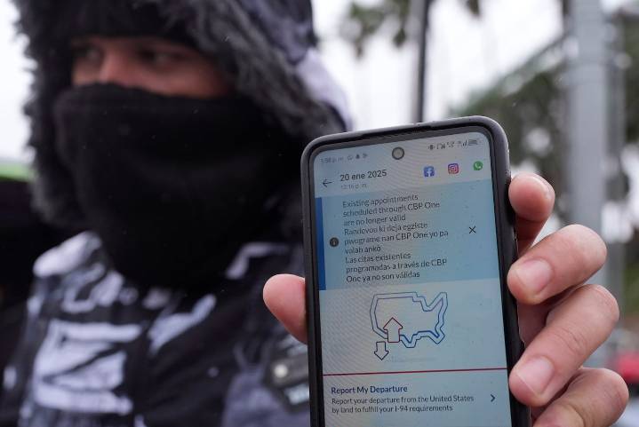 Nonprofit sues DHS after Trump administration revoked legal status for migrants who entered the US under Biden