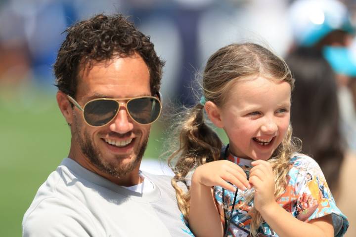 Miami Dolphins bonding over long preseason road trip