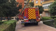 Cuatro intoxicados por humo tras un incendio en un edificio de Fuenlabrada