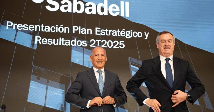 El Sabadell retribuye a los accionistas con 370 millones y fuerza al BBVA a ajustar su opa