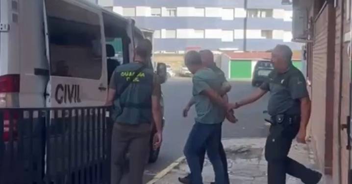Detenido un trabajador de extinción de incendios forestales por el incendio abulense de Cuevas del Valle, que arrasó 2.200 hectáreas