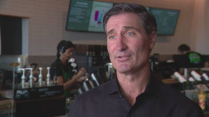 Starbucks CEO sets goals of 4 minute coffee, becoming ‘world’s greatest customer service company again’