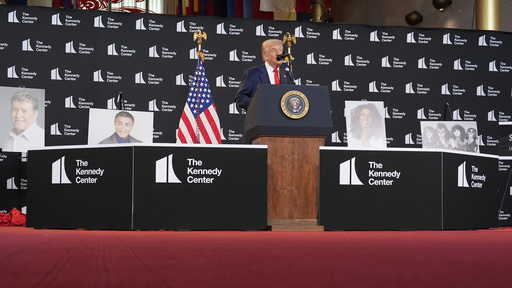 Trump nombra a Strait, Stallone y Kiss para los Kennedy Center Honors y dice que será anfitrión
