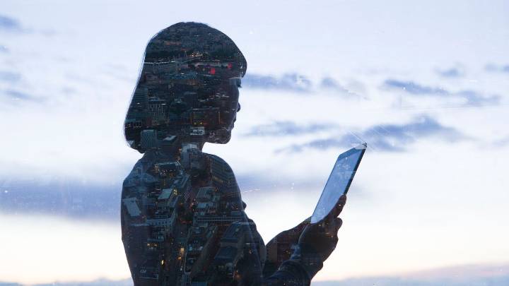 Why Are We Obsessed With Asking the Internet How Old We Look?