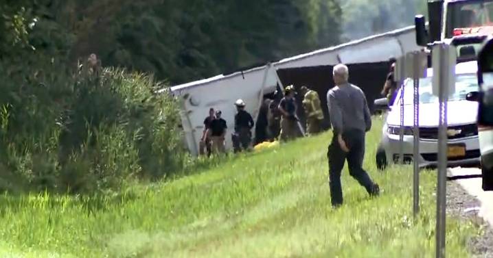 NY Thruway tour bus crash leaves many dead