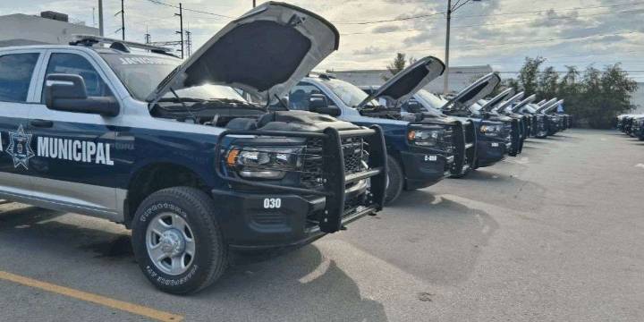 Refuerzan seguridad; arriban 52 nuevas patrullas