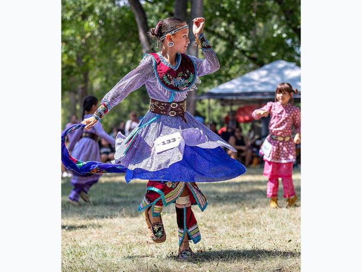 Smoke Dance Celebration attracts hundreds to Woodland Cultural Centre