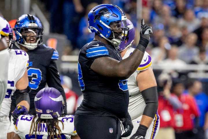 This 330-pound Lions defender has hilarious response when asked about playing cornerback