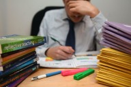 Teachers back strike action in consultative ballot over class contact time