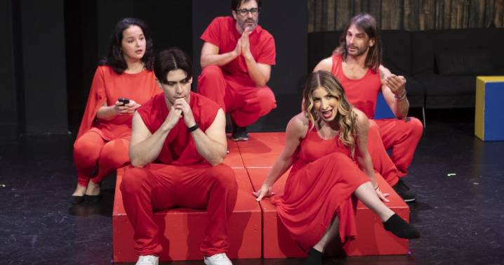 En ‘CTRL’, el grupo de teatro en español Nirvana explora los peligros de la Inteligencia Artificial