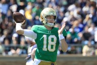 Report: SU names starting quarterback vs. Tennessee