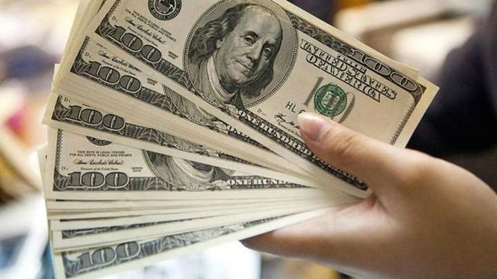 El dólar oficial cayó por quinta jornada consecutiva: qué pasó con el blue en Rosario