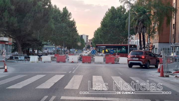 Ya está en funcionamiento la nueva rotonda de Hermanos Becerril