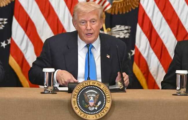 Aumenta Trump aranceles a Canadá 25 al 35 por ciento