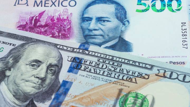 Peso mexicano se deprecia contra el dólar en espera del discurso de Powell y datos clave