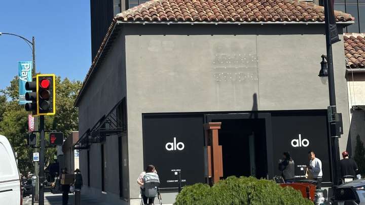 Athleisure giant Alo Yoga to open new store in Bay Area