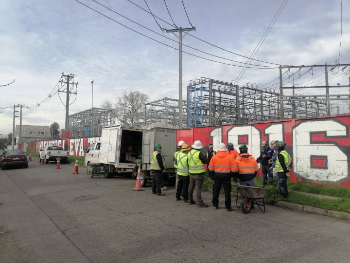 CGE Avanza en la construcción del nuevo alimentador eléctrico “Maipón” para el Hospital Regional de Ñuble.