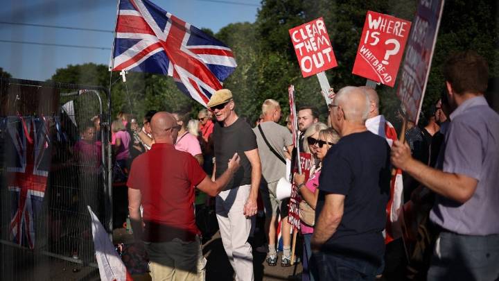 Court allows asylum seekers to remain at Bell Hotel in Epping