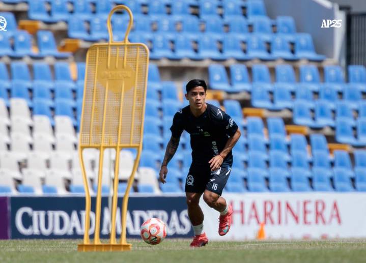Gallos cierran jornada