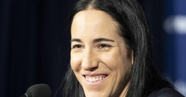 Hall of Famer Caroline Ouellette joins PWHL's Victoire as full