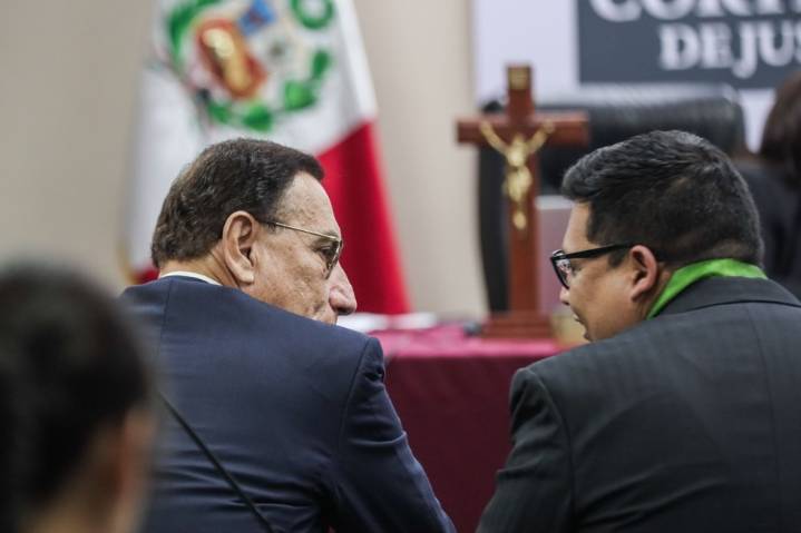 Expresidente Martín Vizcarra fue trasladado a la carceleta del Poder Judicial