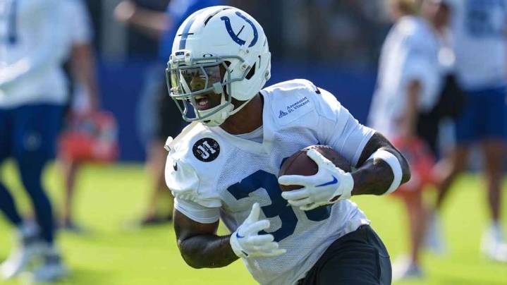 Colts perdieron por grave lesión al corredor Salvon Ahmed