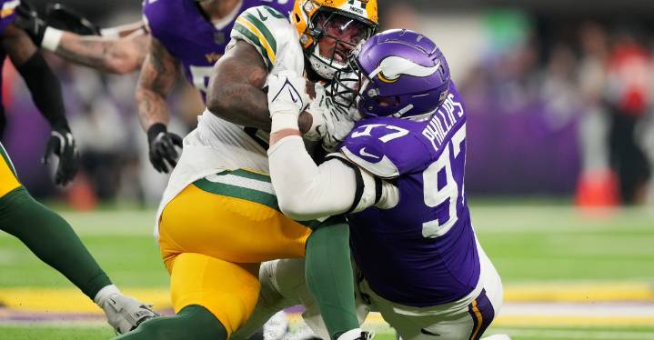 Jets trade for defensive tackles Harrison Phillips and Jowon Briggs