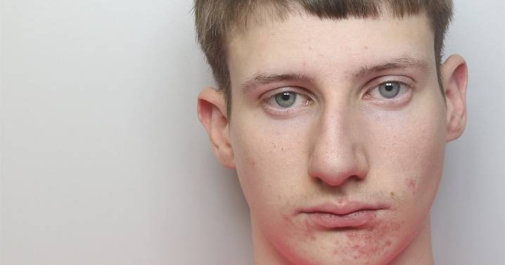 Search for missing teenage boy with links to Leamington