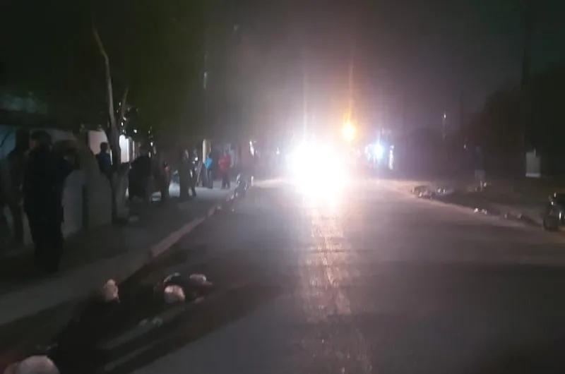 Bandas antagónicas se enfrentaron con "tumberas": un niño de siete años resultó herido