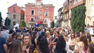 "Suena la gaita y tiembla Navia por La Barca": así fue el chupinazo más esperado en la capital naviega
